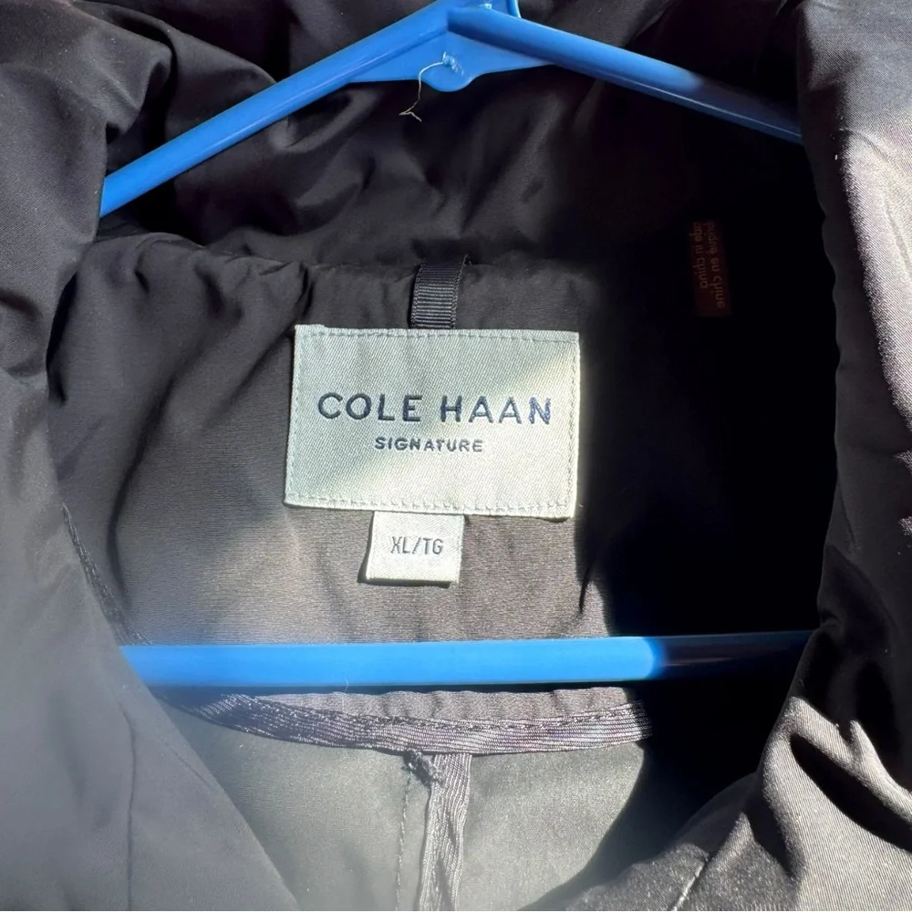 170. COLE HAAN | Signature Packable Rain Jacket Coat Size XL EUC no bag - Picture 4 of 9